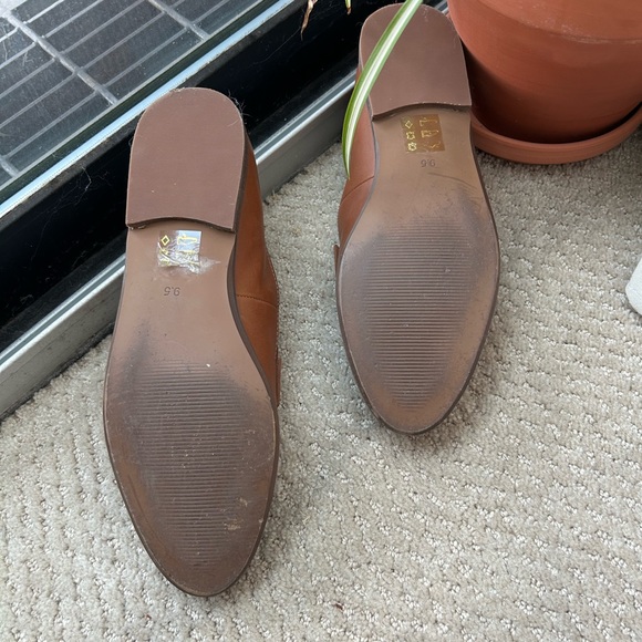 Madewell Women's Tan Loafers - Picture 3 of 4
